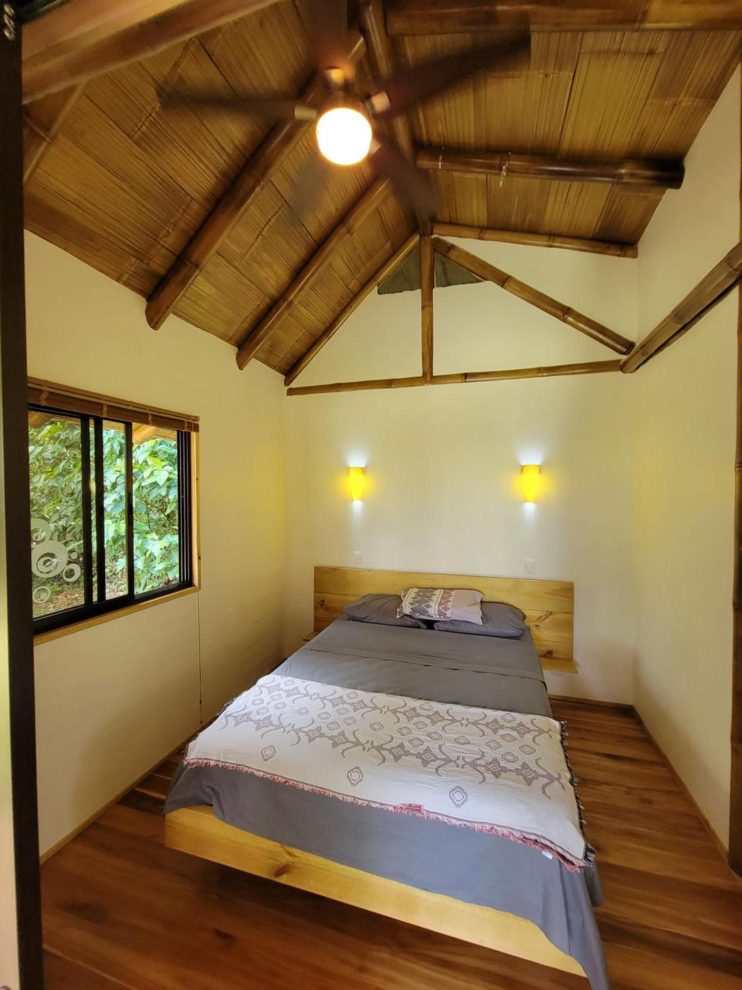 Corcovado Guest House Drakes Bay Екстериор снимка